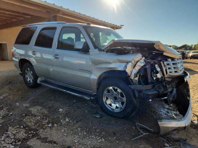 Cadillac Escalade Luxury Image 2
