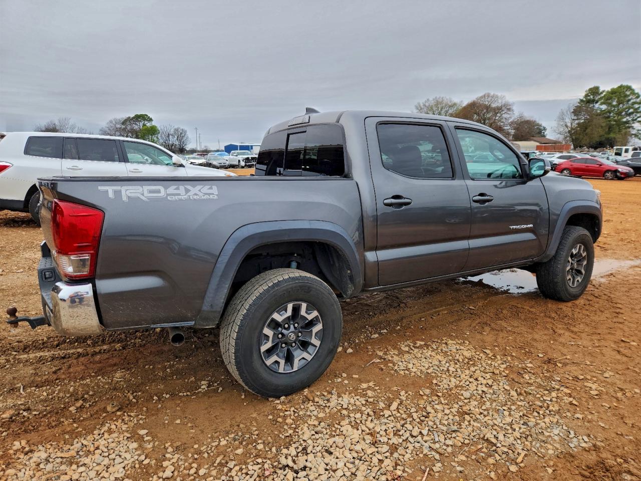 Toyota Tacoma Double Cab Image 12