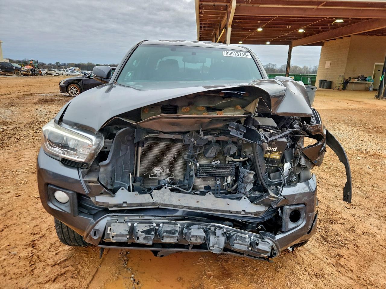 Toyota Tacoma Double Cab Image 4