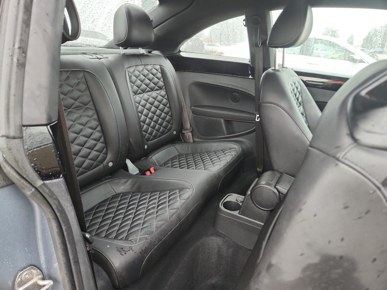 Volkswagen Beetle S Image 3