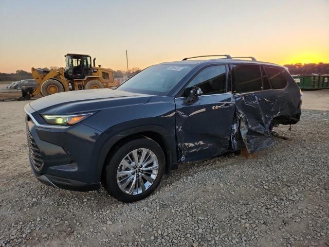  Salvage Toyota Grand High