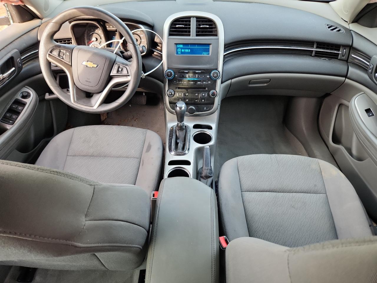 Chevrolet Malibu Ls Image 11