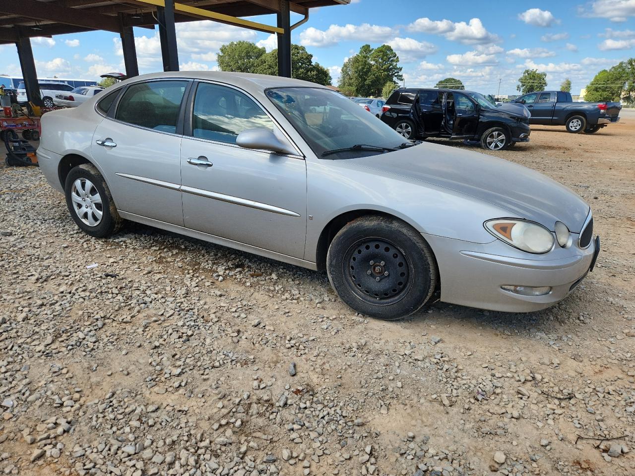 Buick LaCrosse Cxl Image 2