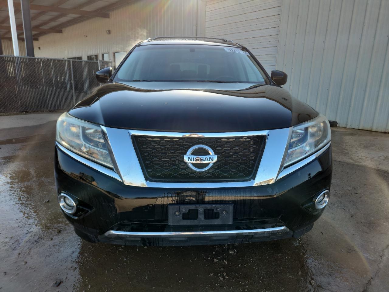 Nissan Pathfinder S Image 5