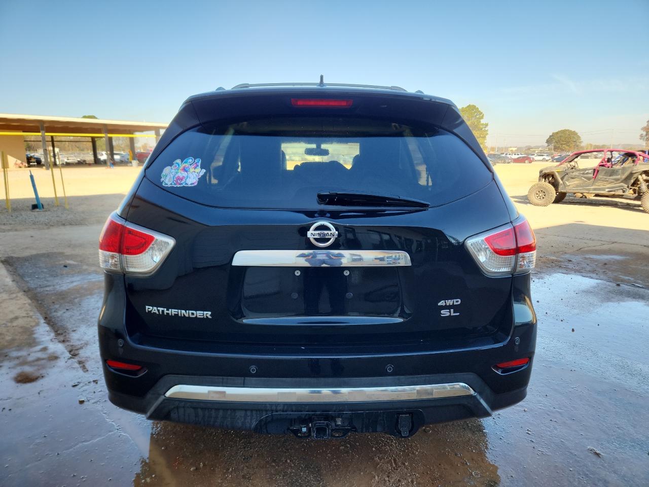 Nissan Pathfinder S Image 4