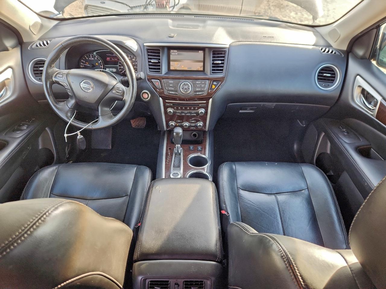 Nissan Pathfinder S Image 13