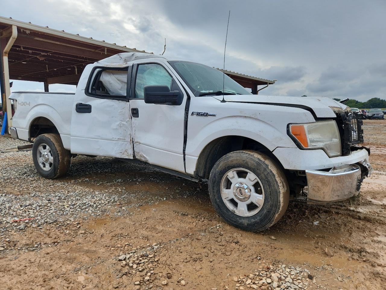 Ford F-150 Supercrew Image 12