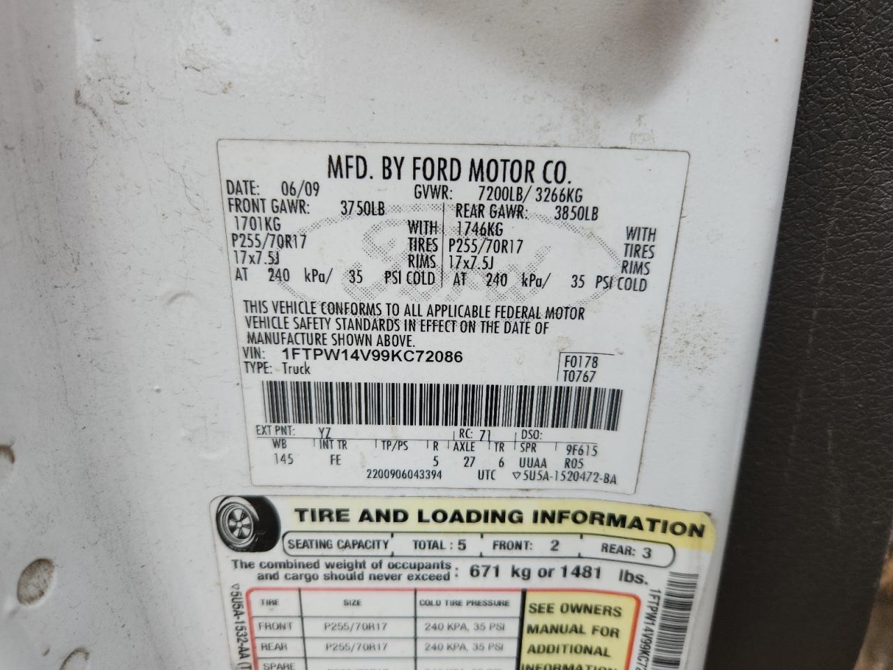 Ford F-150 Supercrew Image 8