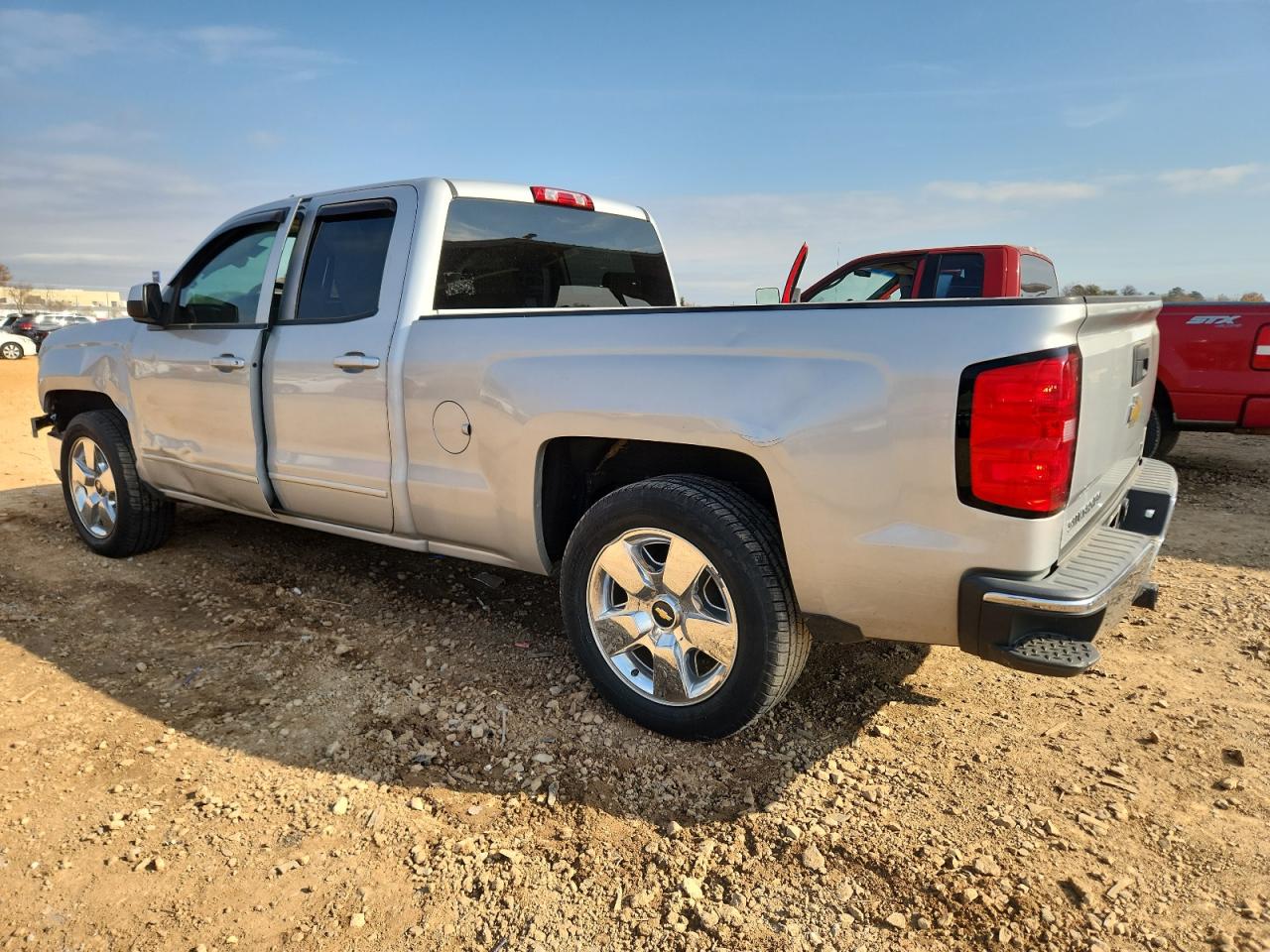 Chevrolet Silverado C1500 Lt Image 3