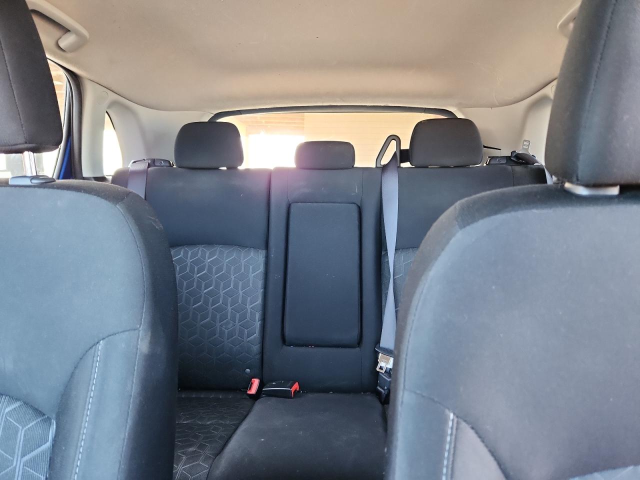 Mitsubishi Outlander Se Image 8