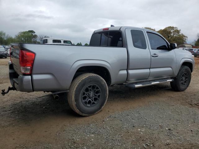 Toyota Tacoma Access Cab Image 3