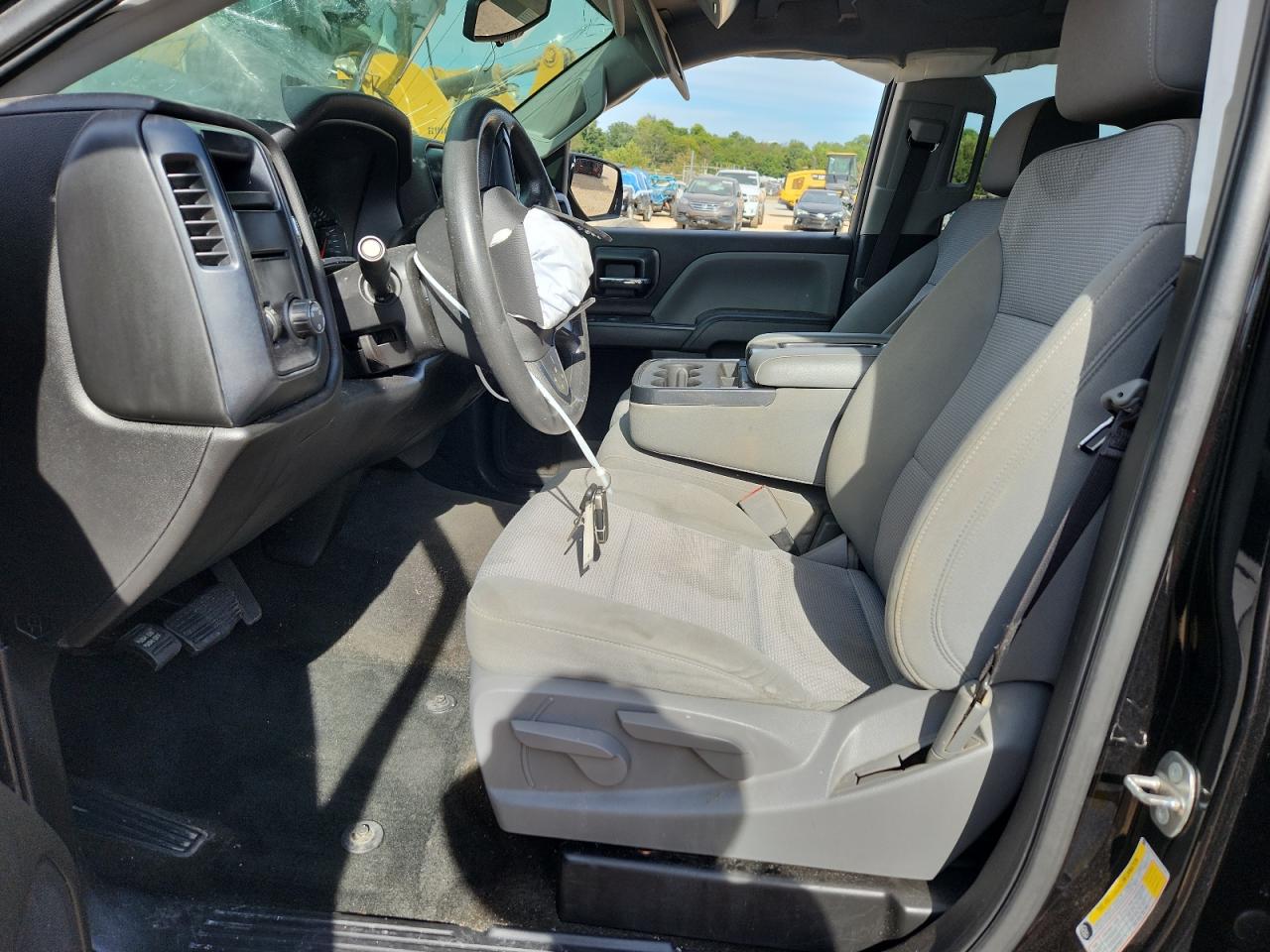 Chevrolet Silverado C1500 Custom Image 7