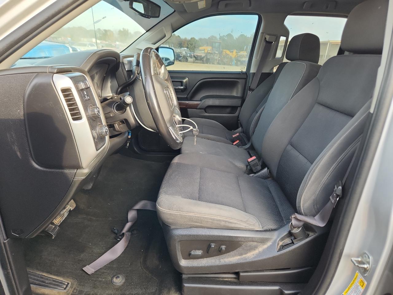 GMC Sierra K1500 Sle Image 2