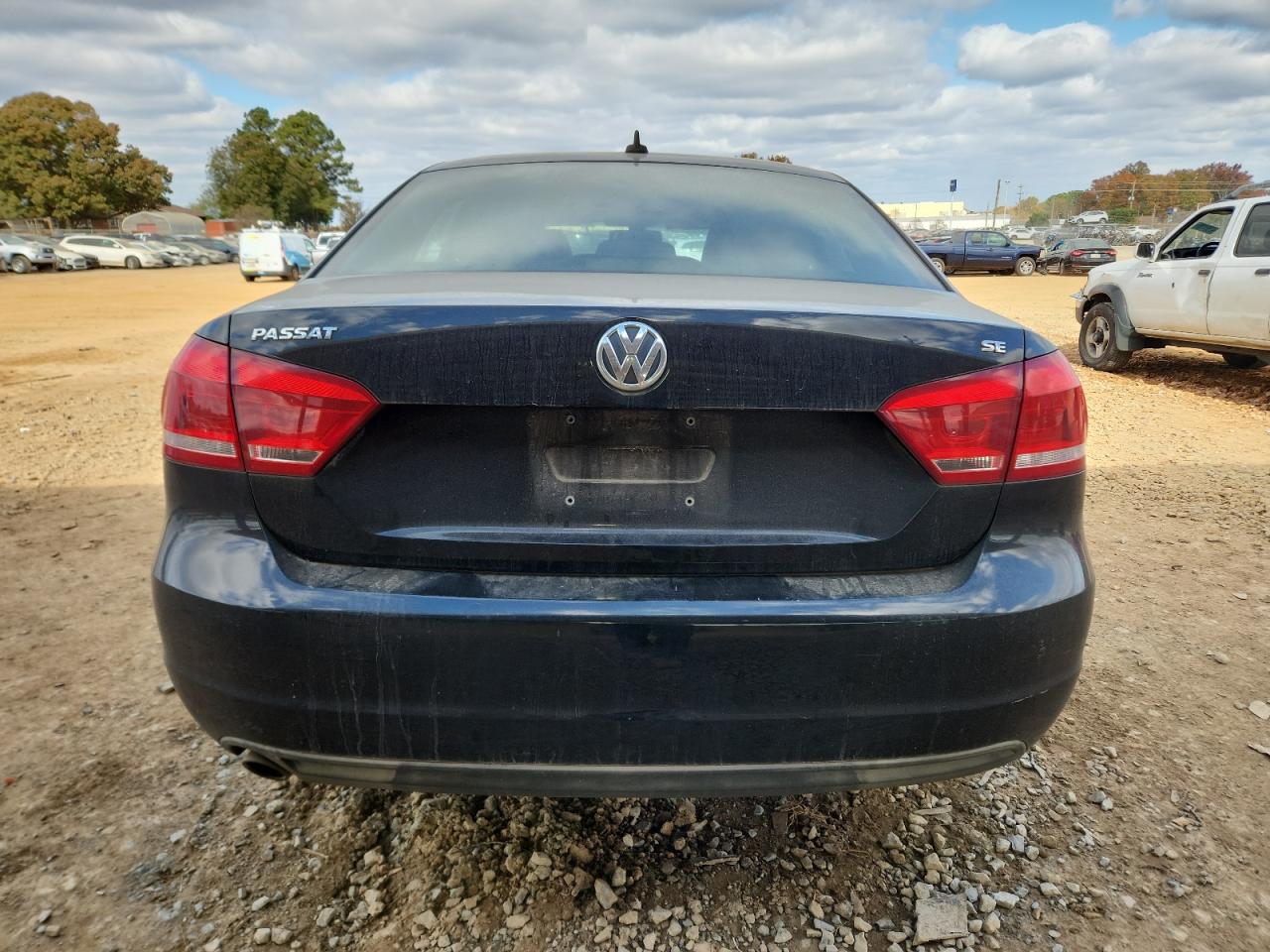Volkswagen Passat Se Image 4
