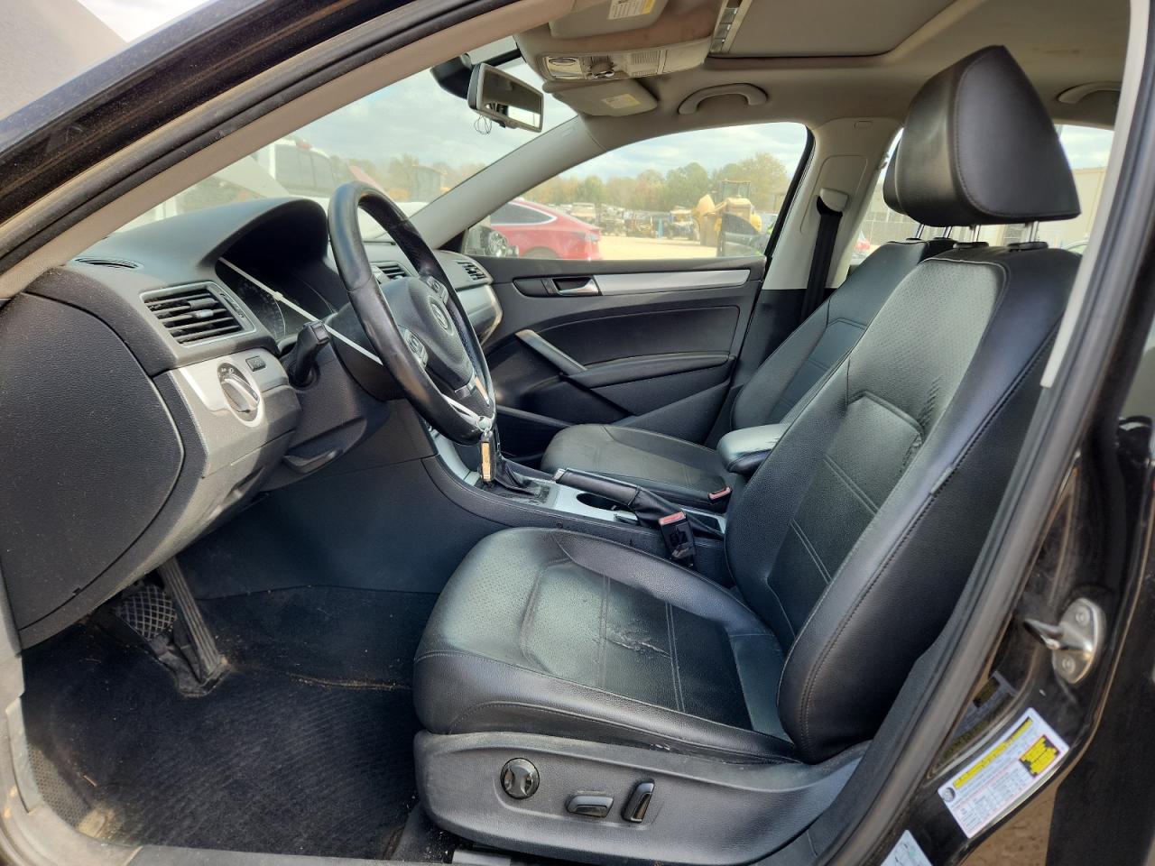 Volkswagen Passat Se Image 10