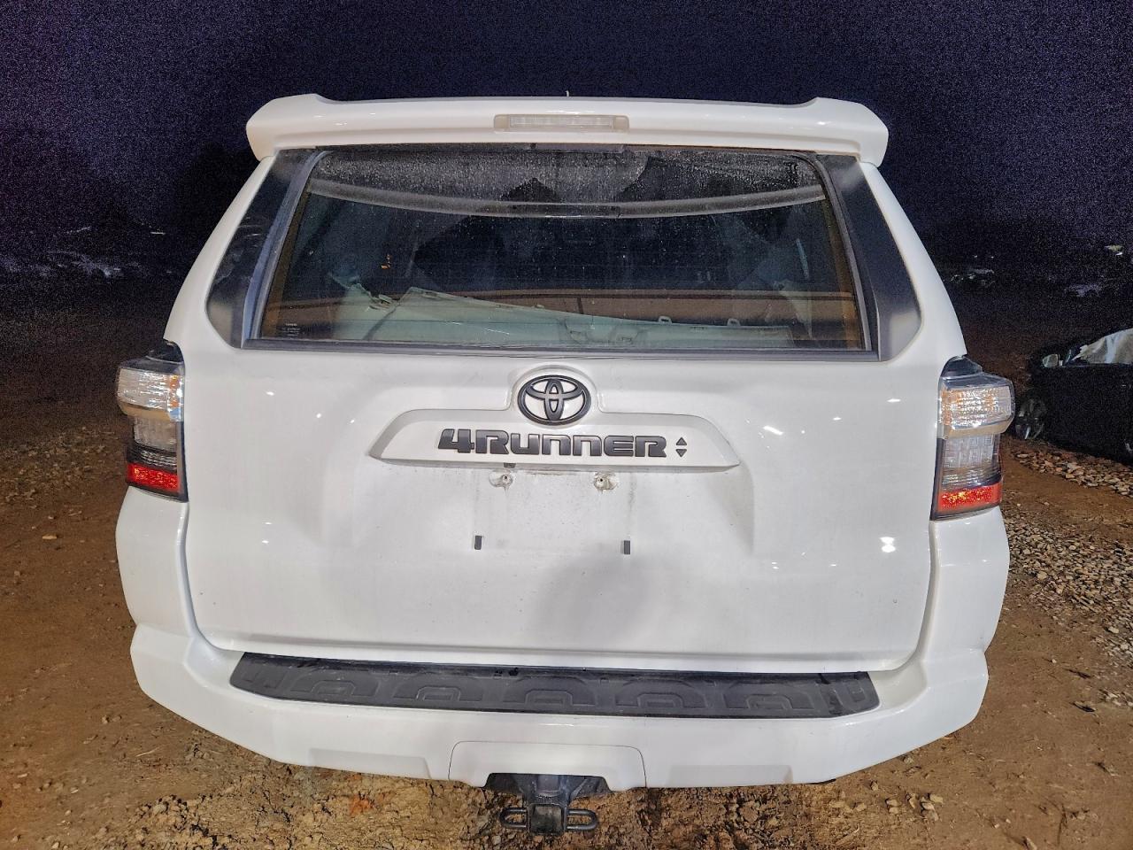 Toyota 4Runner Sr5 Image 4