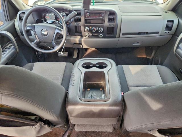 Chevrolet Silverado C1500 Image 11