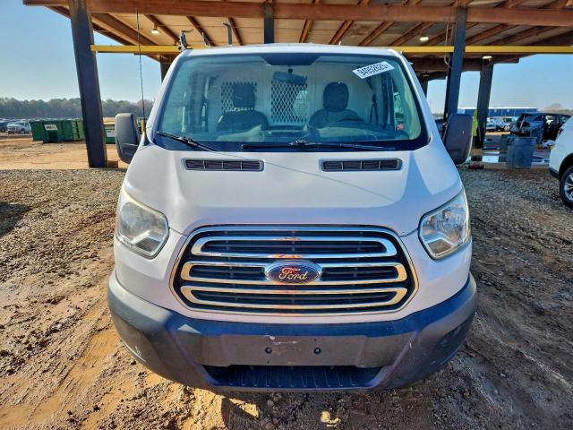 Ford Transit T-250 Image 8