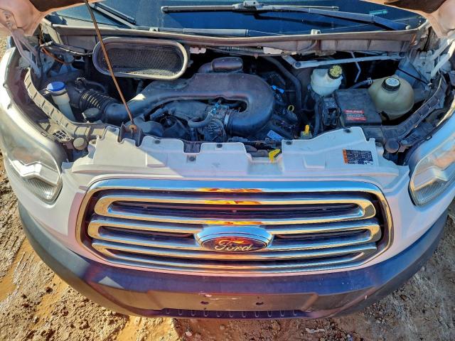 Ford Transit T-250 Image 3