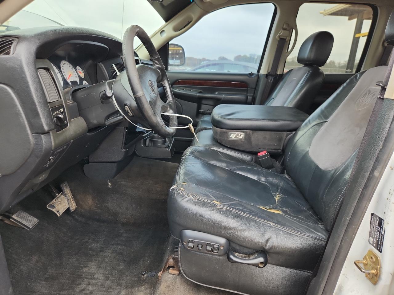 Dodge Ram 1500 St Image 5