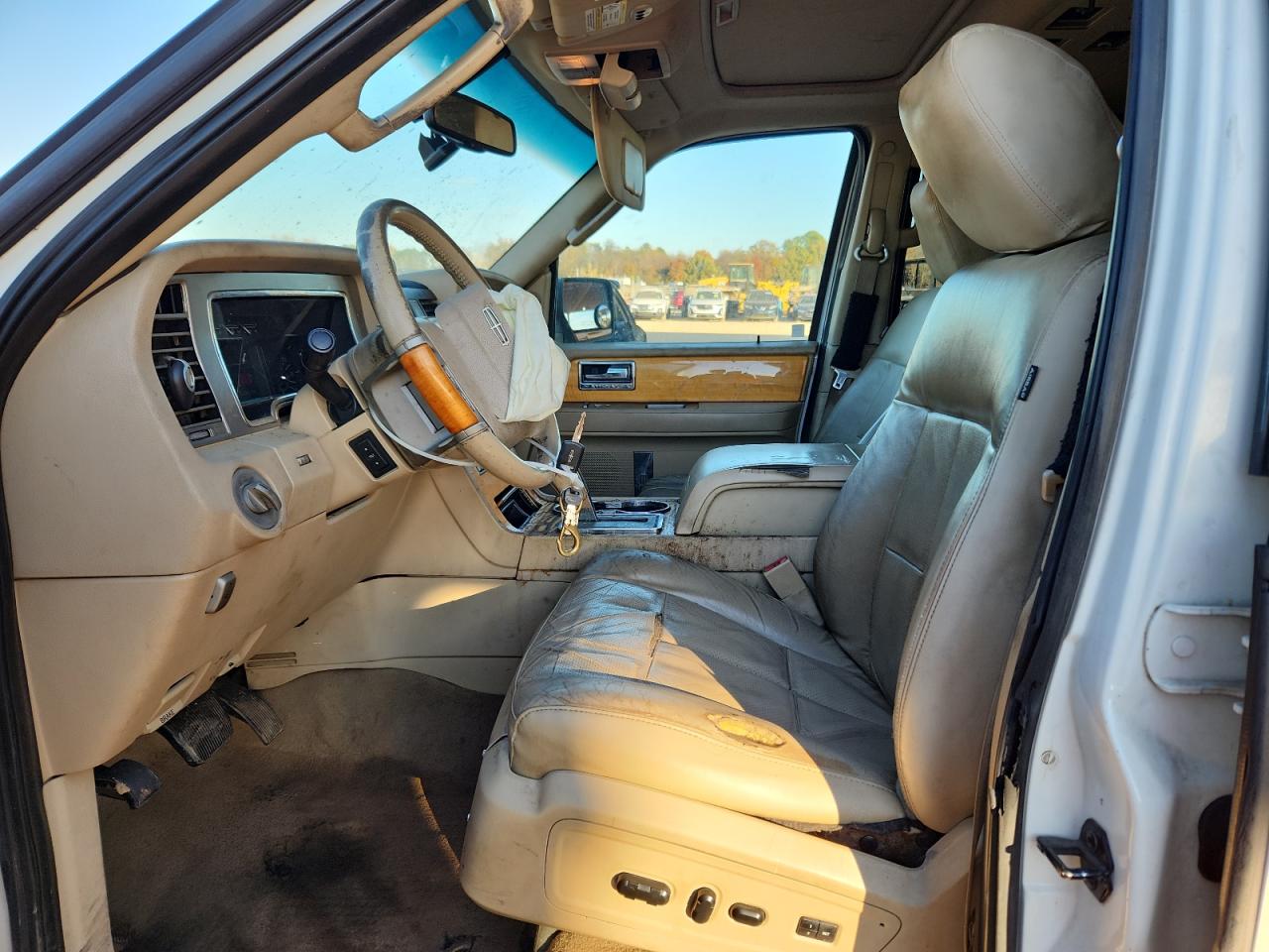 Lincoln Navigator L Image 9