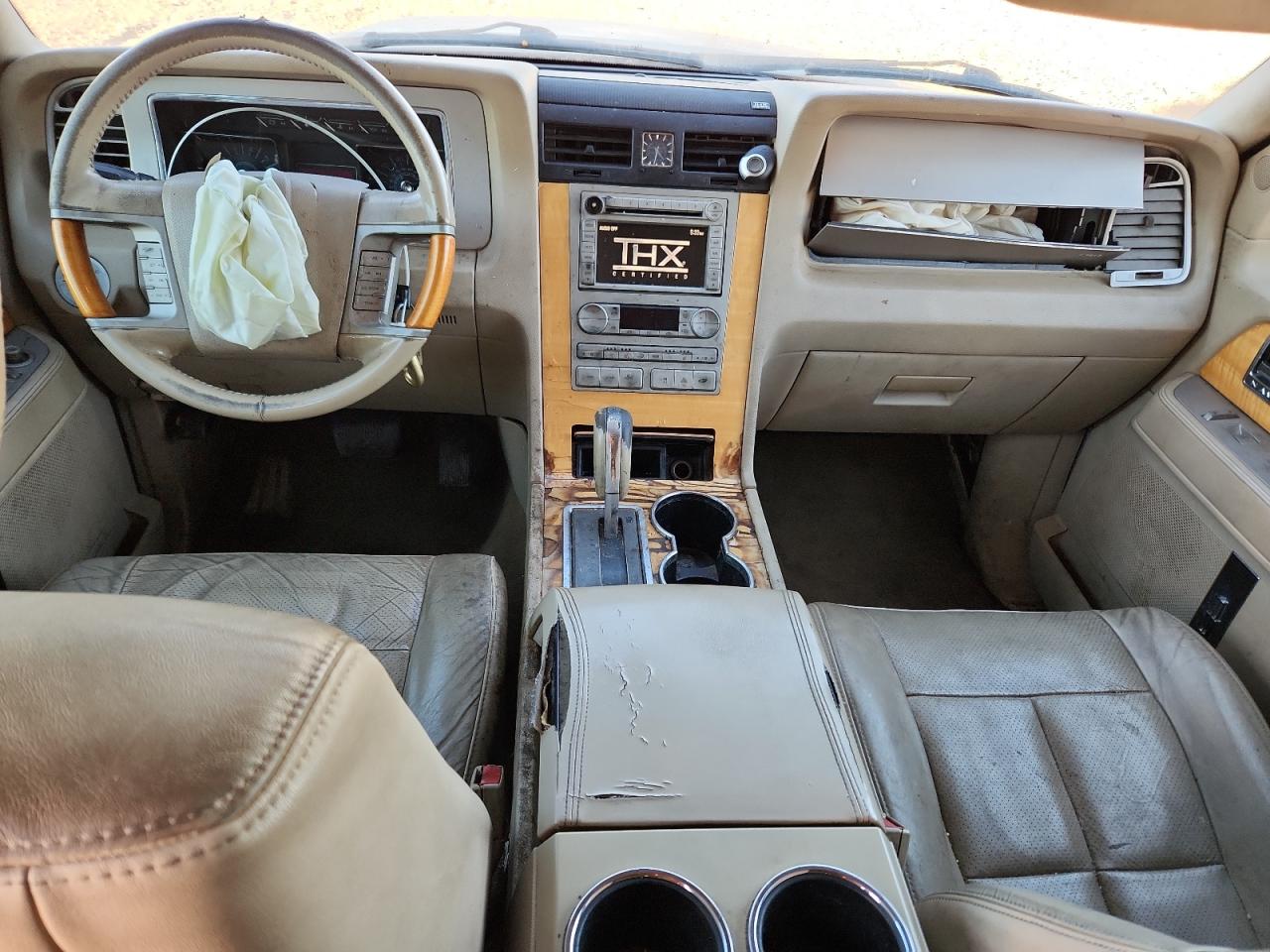 Lincoln Navigator L Image 10