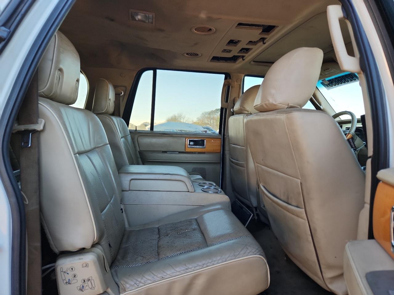 Lincoln Navigator L Image 6
