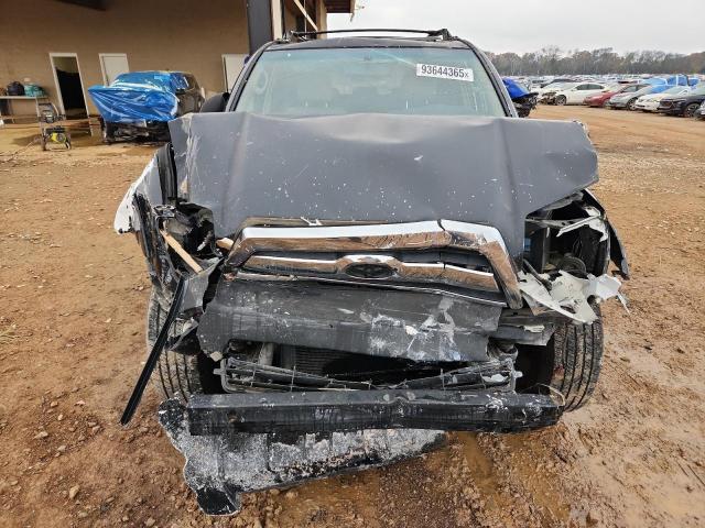 Toyota 4Runner Sr5 Image 4