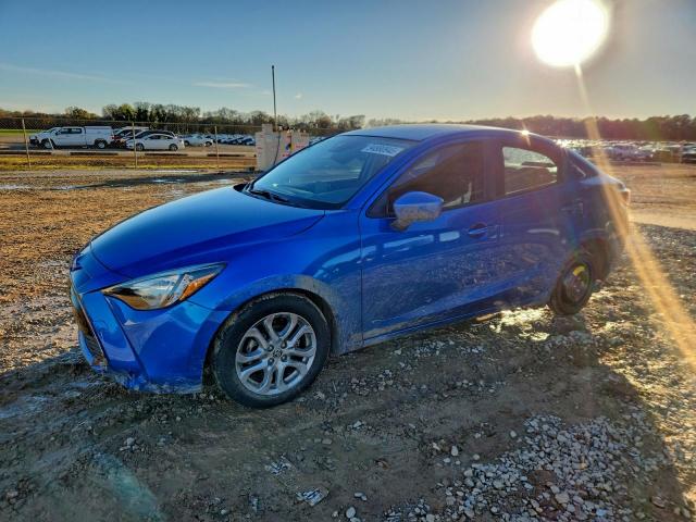  Salvage Toyota Yaris