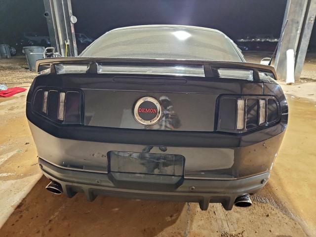 Ford Mustang Image 9