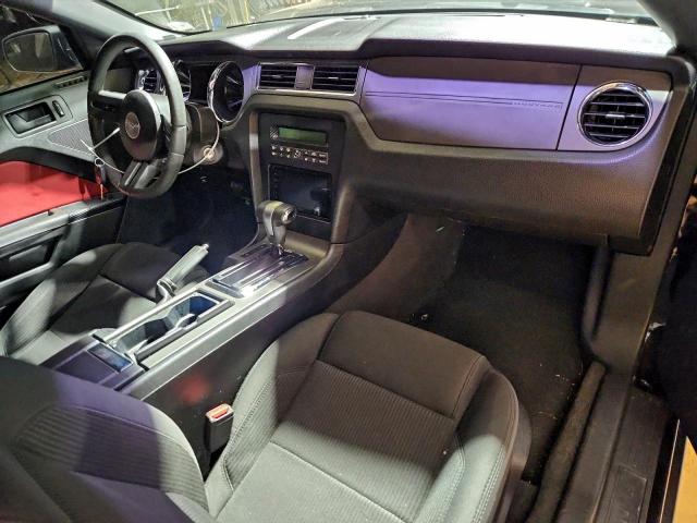 Ford Mustang Image 5