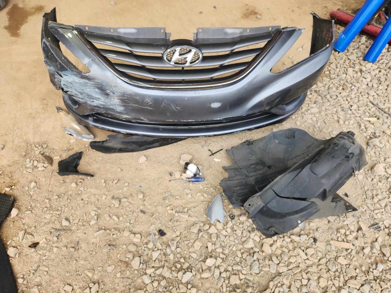 Hyundai SONATA Gls Image 8