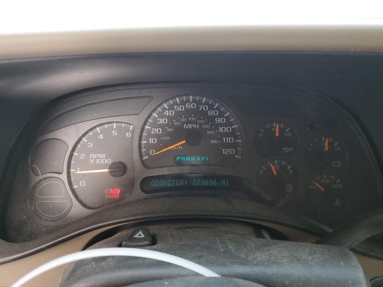 GMC Yukon C1500 Image 9