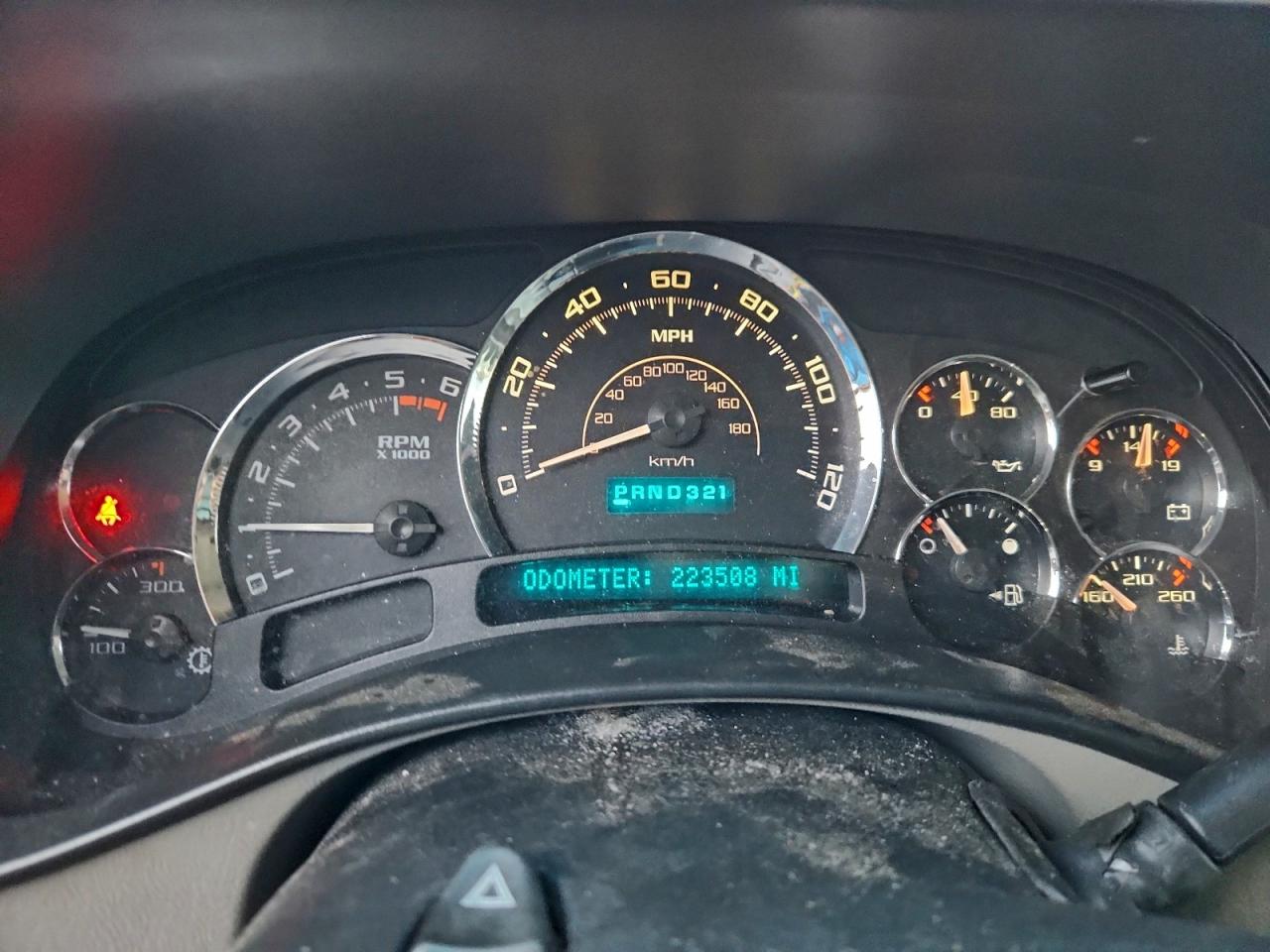 Chevrolet Silverado K2500 Heavy Duty Image 10