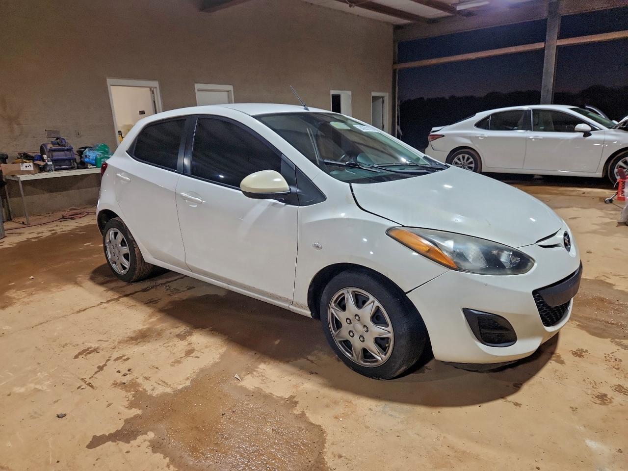 Mazda 2 Sport Image 5