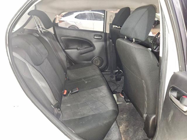 Mazda 2 Sport Image 12