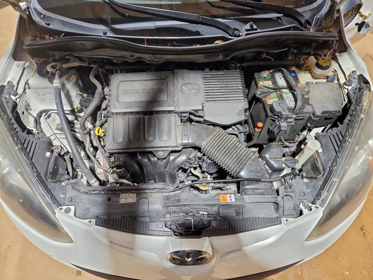 Mazda 2 Sport Image 3