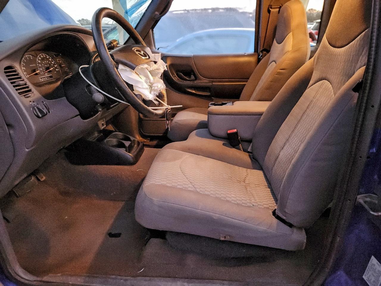 Mazda B Series Cab Plus Image 6