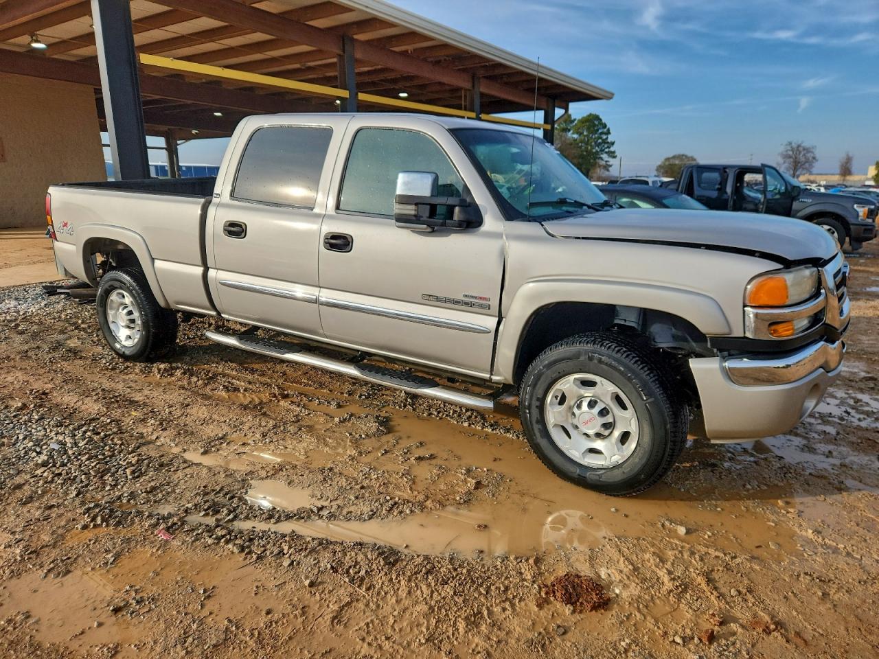 GMC Sierra K2500 Heavy Duty Image 10