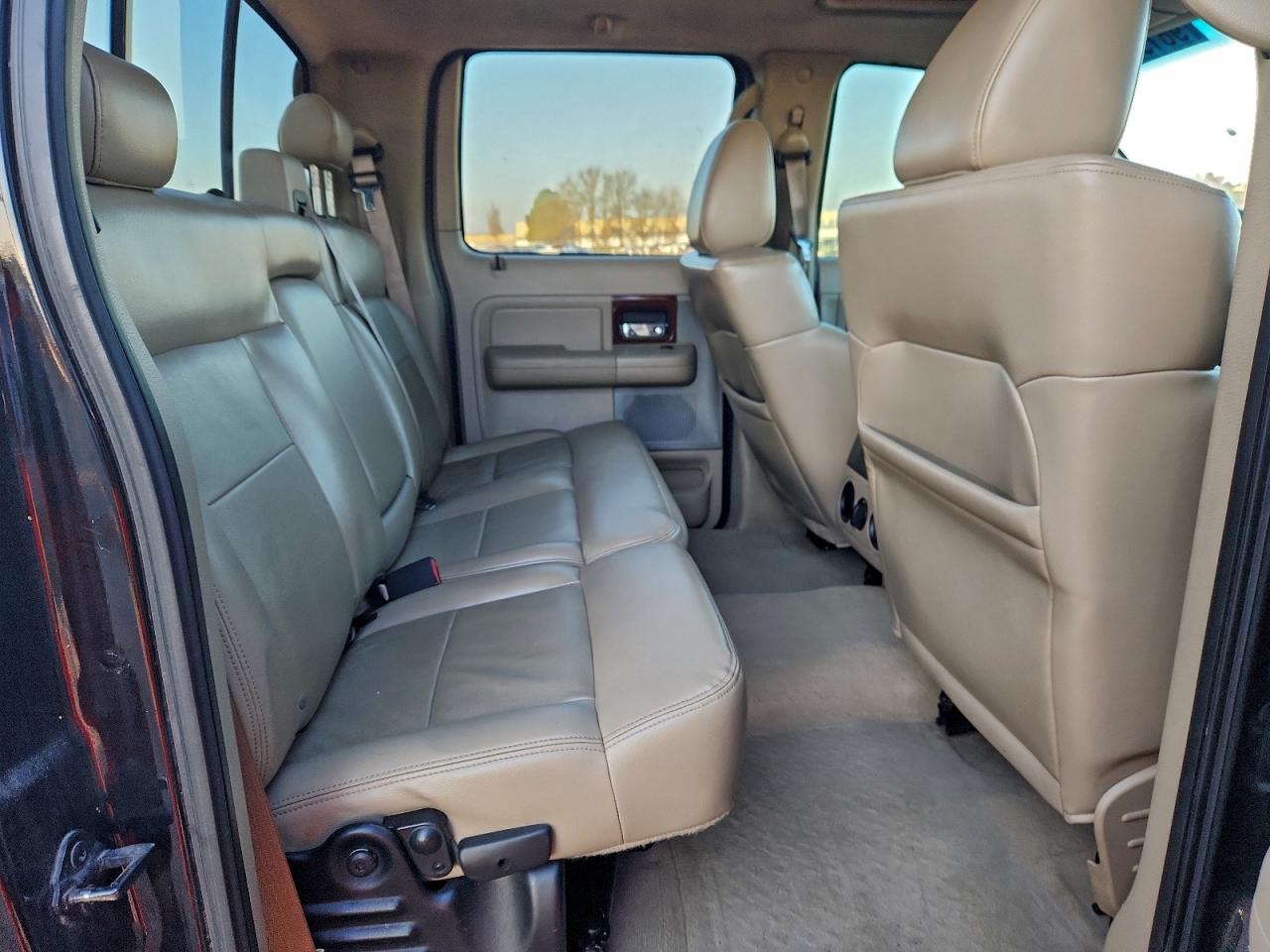 Ford F-150 Supercrew Image 11