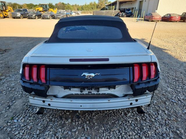 Ford Mustang Image 11