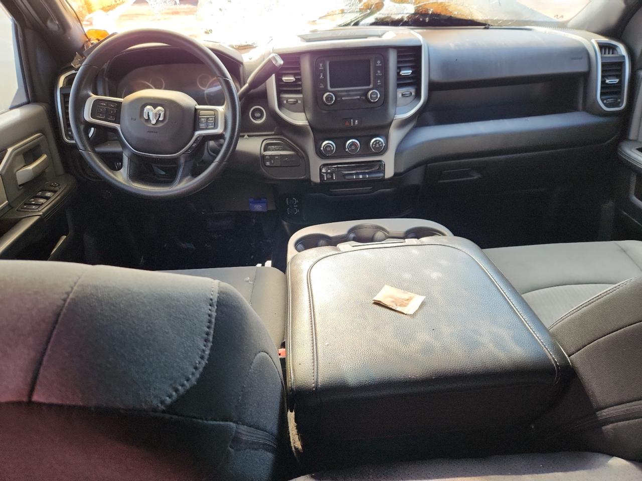 Ram 3500 Big Horn Image 4