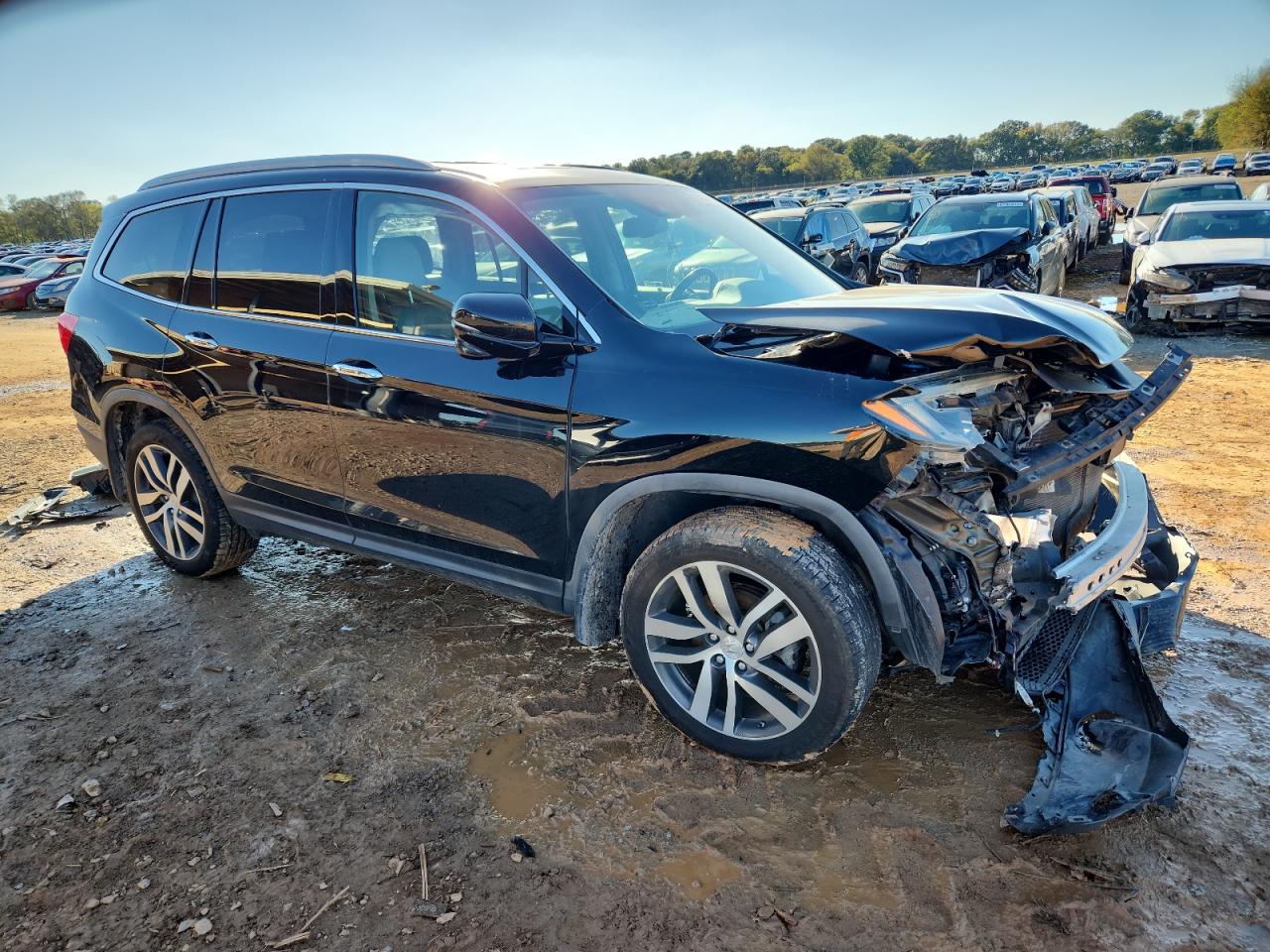 Honda Pilot Touring Image 3