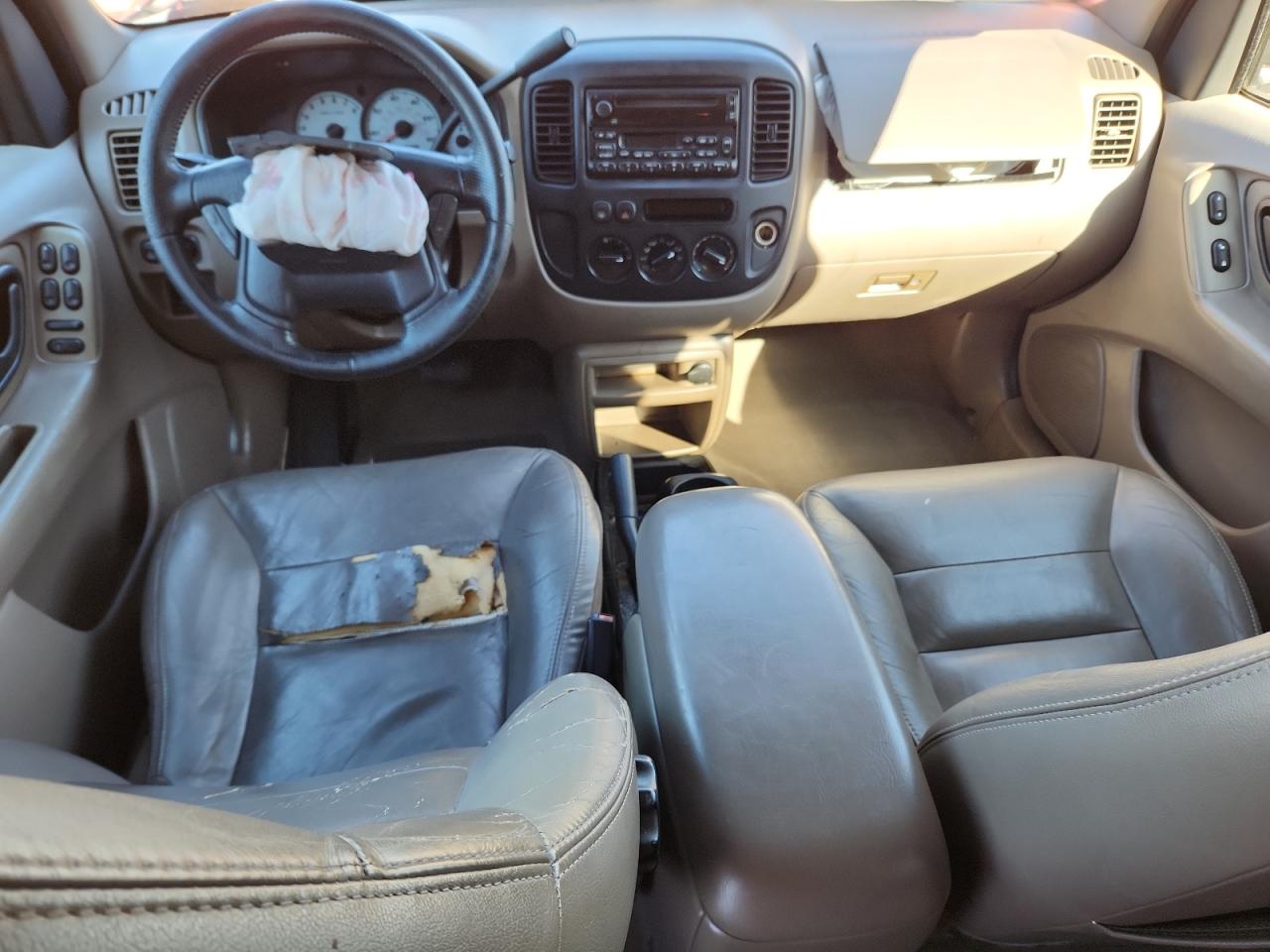 Ford Escape Xlt Image 11