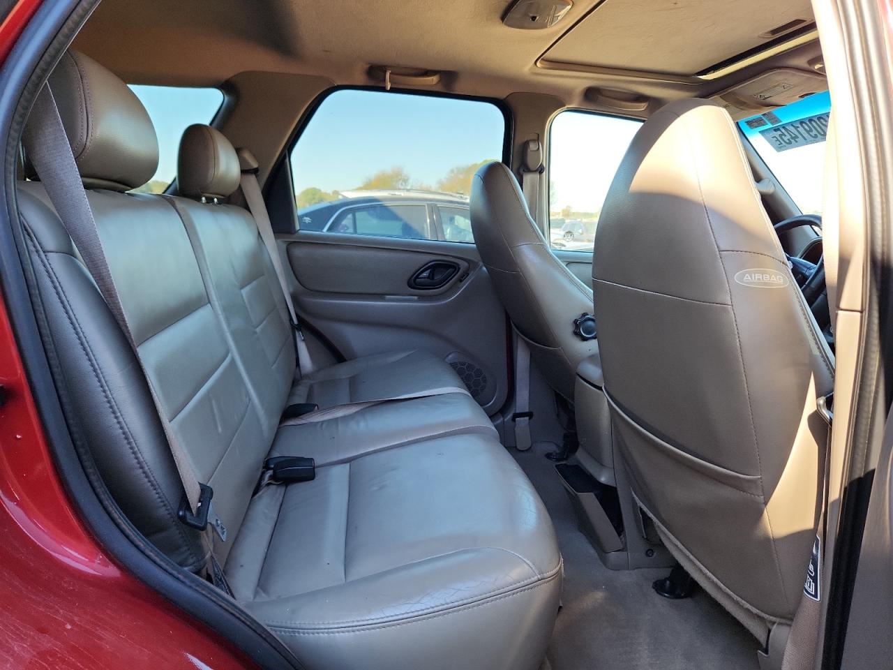 Ford Escape Xlt Image 4