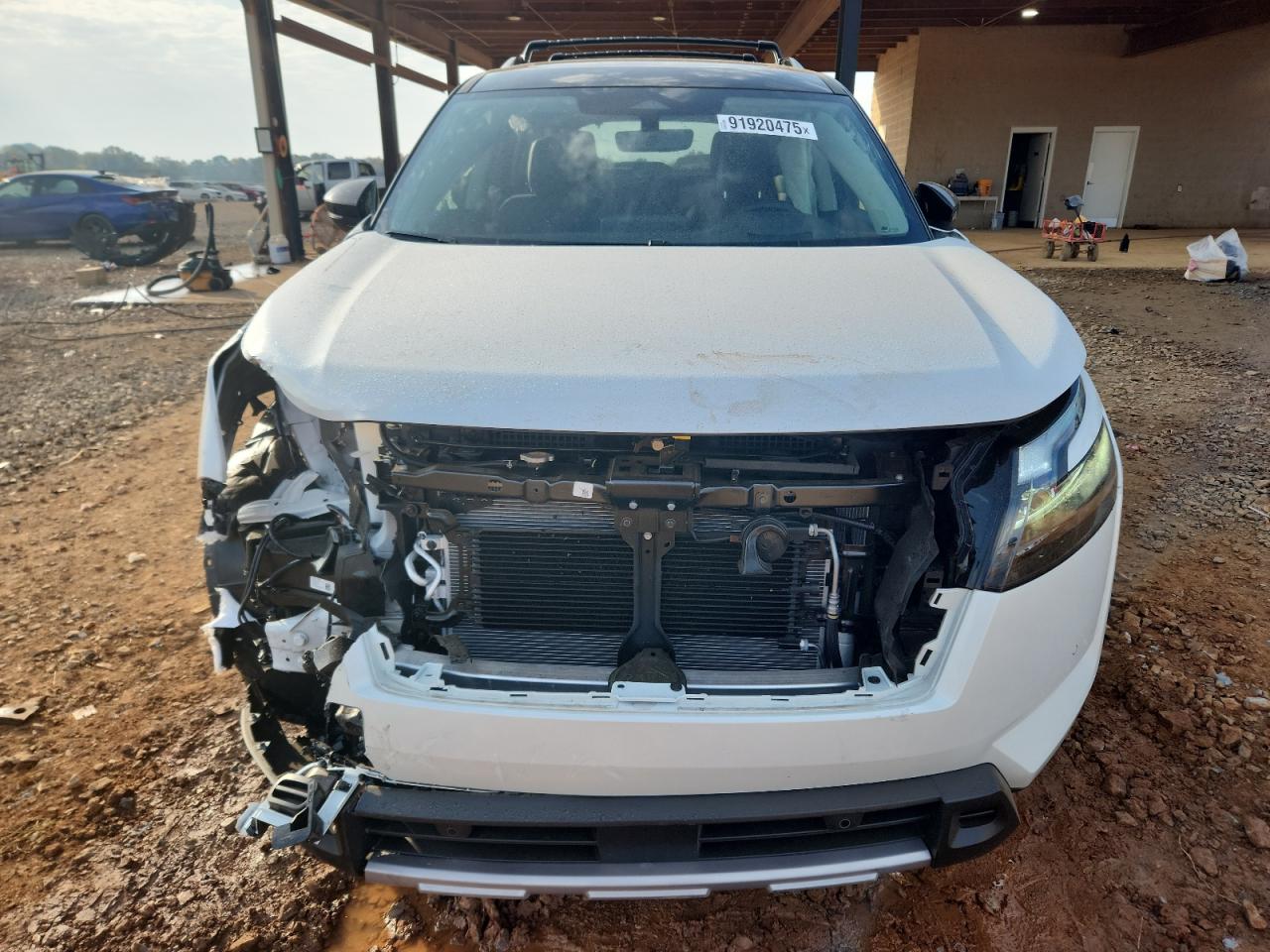 Nissan Pathfinder Platinum Image 7