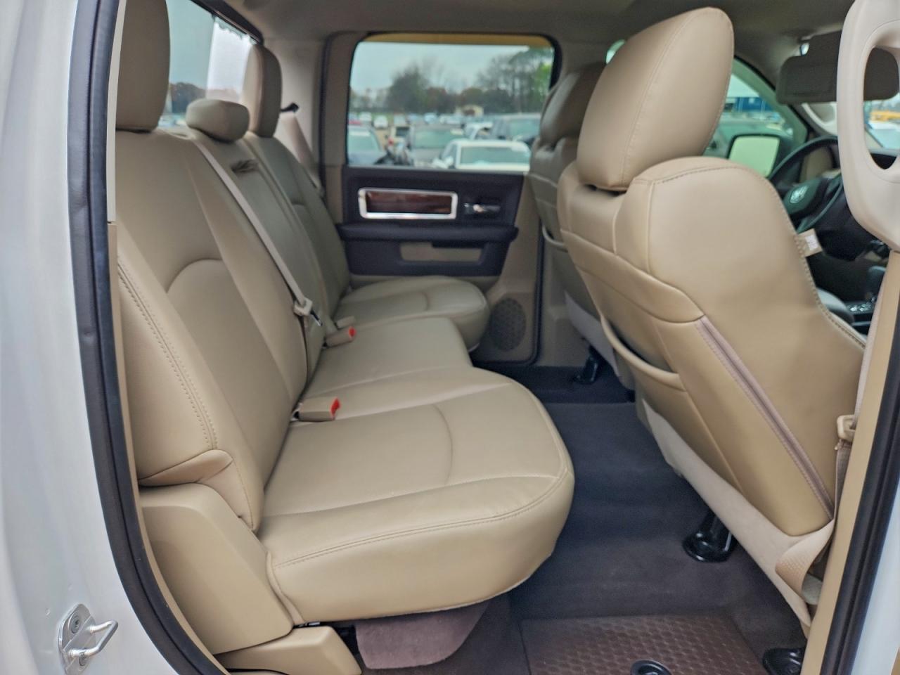 Dodge Ram 1500 Laramie Image 5