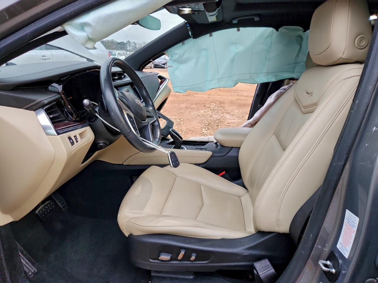 Cadillac XT5 Premium Luxury Image 11