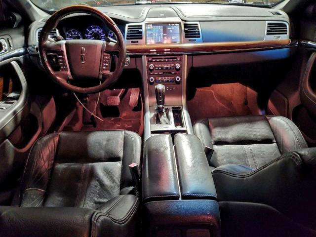 Lincoln MKS Image 6