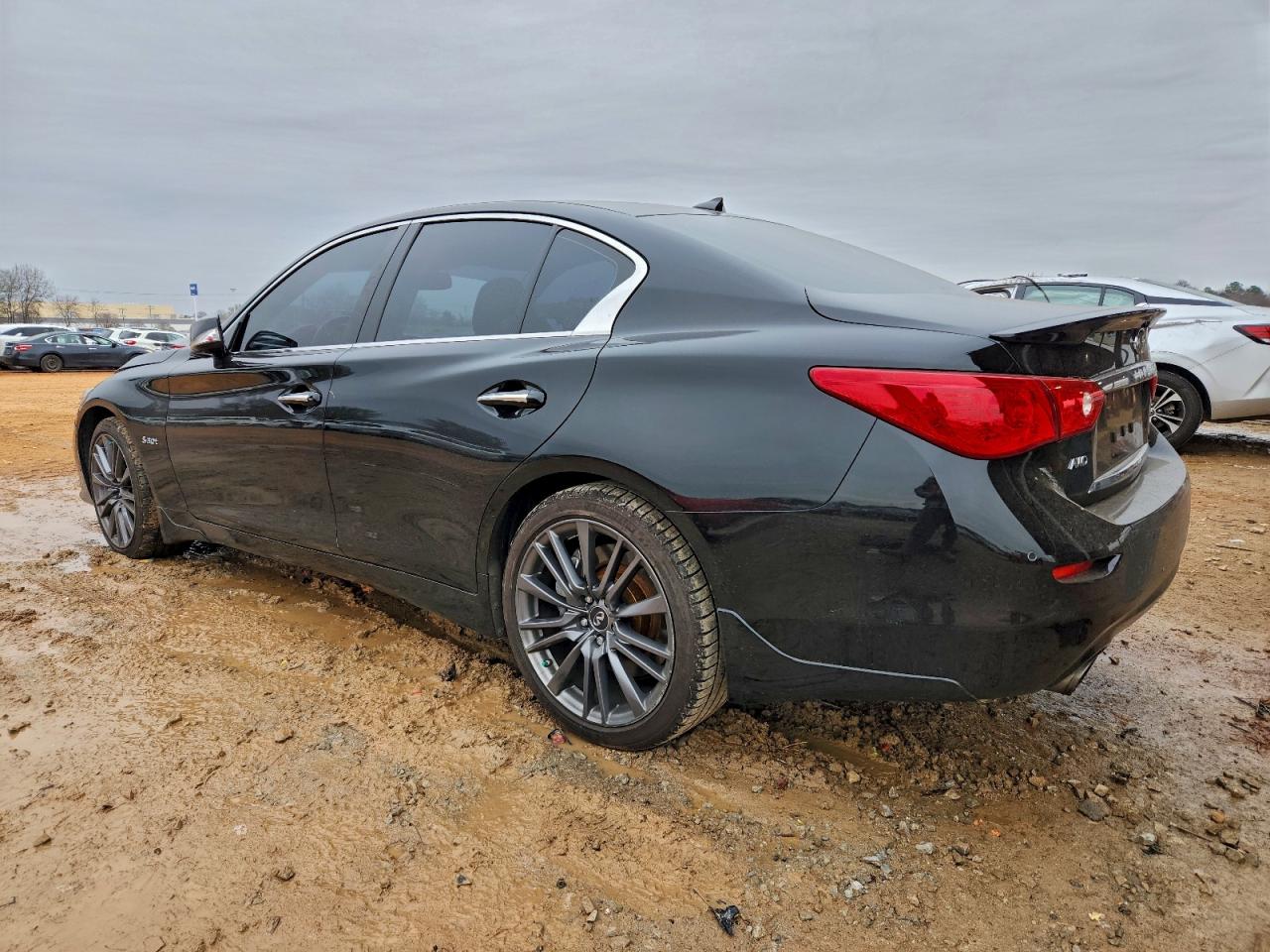 INFINITI Q50 Red Sport 400 Image 12